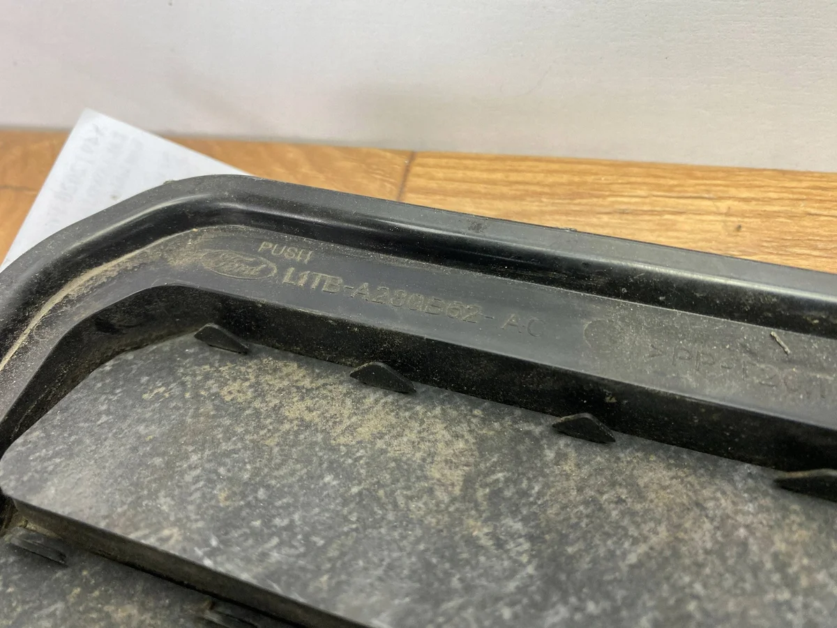 Ventilationsgaller Ford Escape/Kuga L1TBA280B62ACPI image 4
