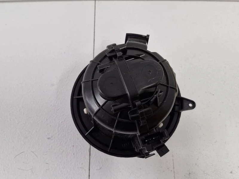 Opel Crossland X Ventilador Calefacción HB613001 image 9
