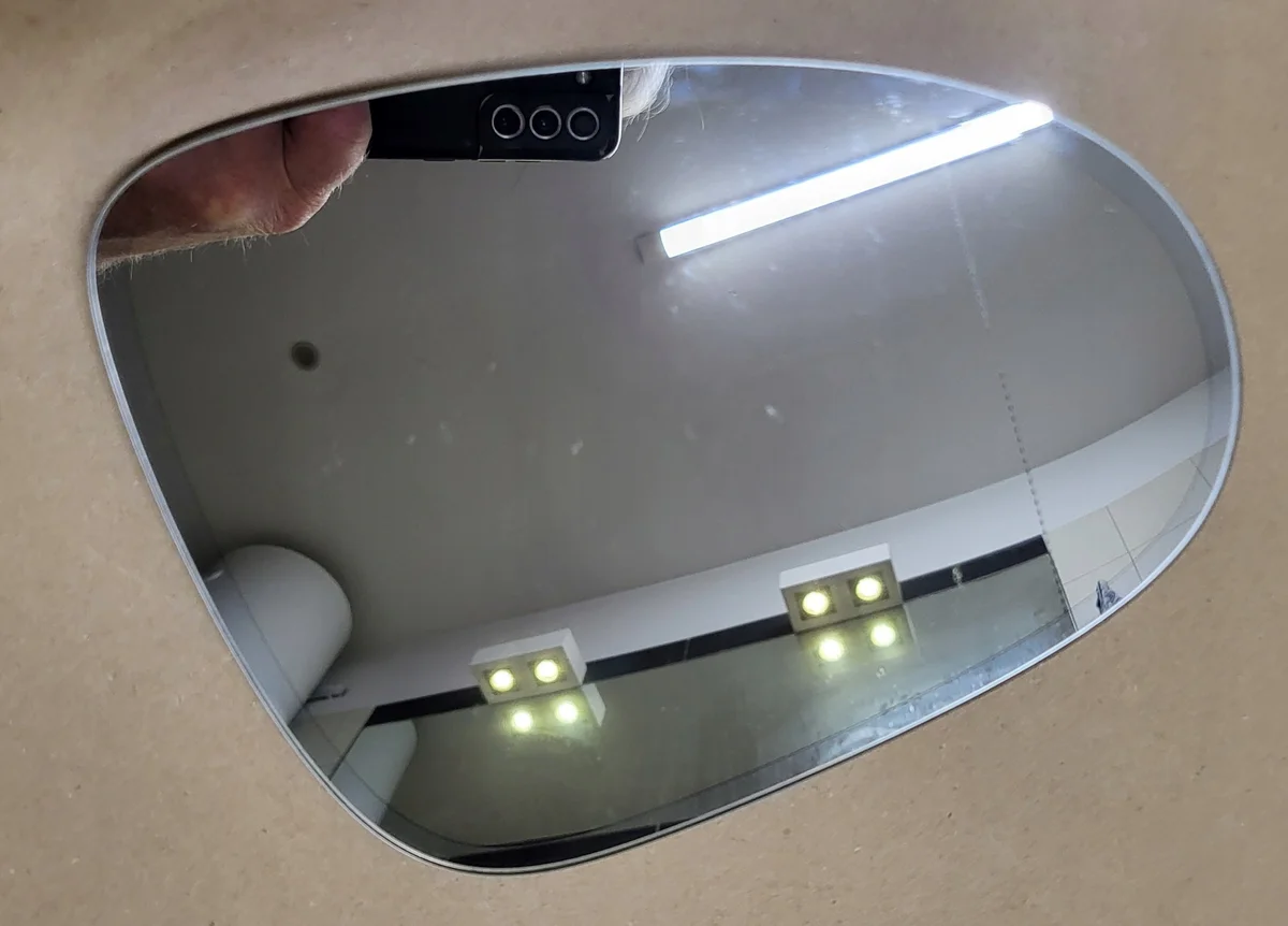 VW Spiegelglas Rechts Vorne Gebraucht A2125454 image 2