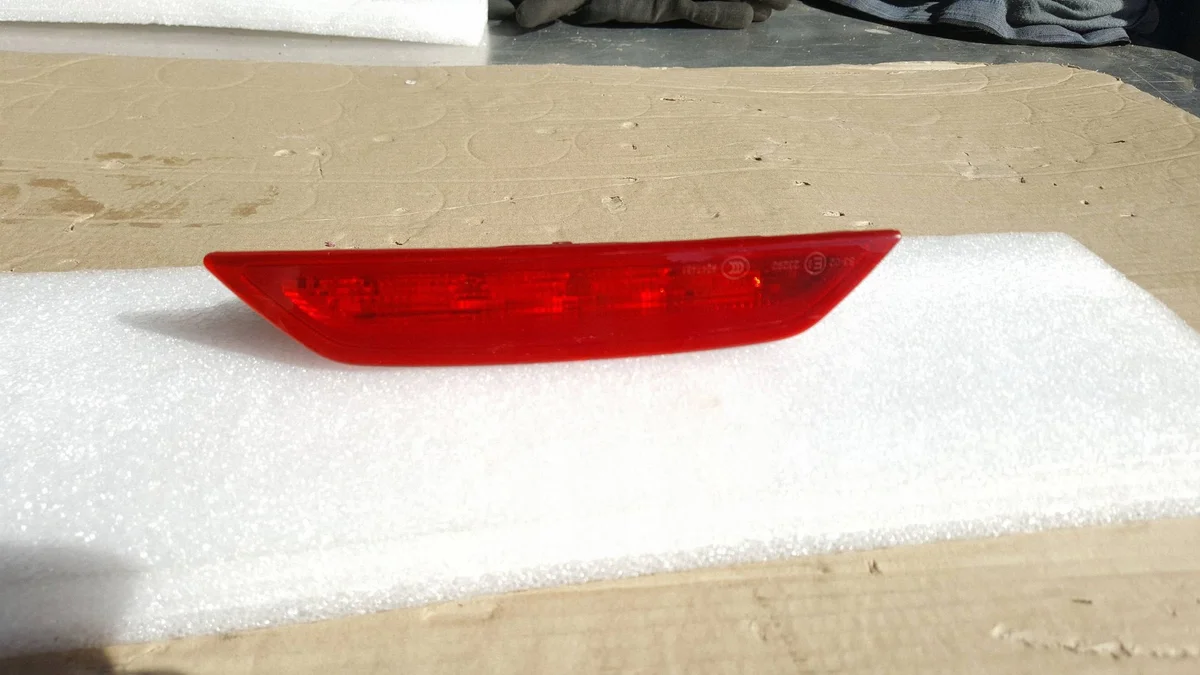 Extra remlicht VW Caddy IV 2K7945087