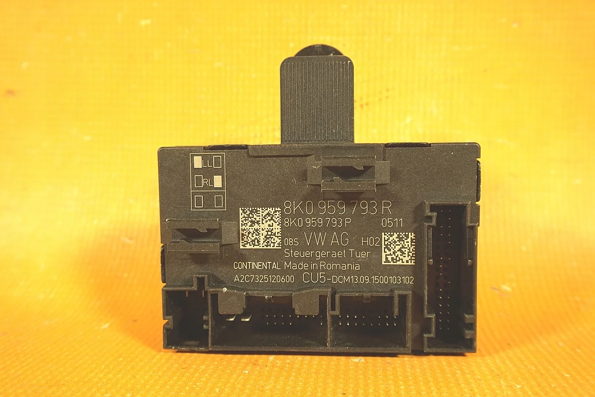 Audi Q5 8R Door Control Module Front Left image 4