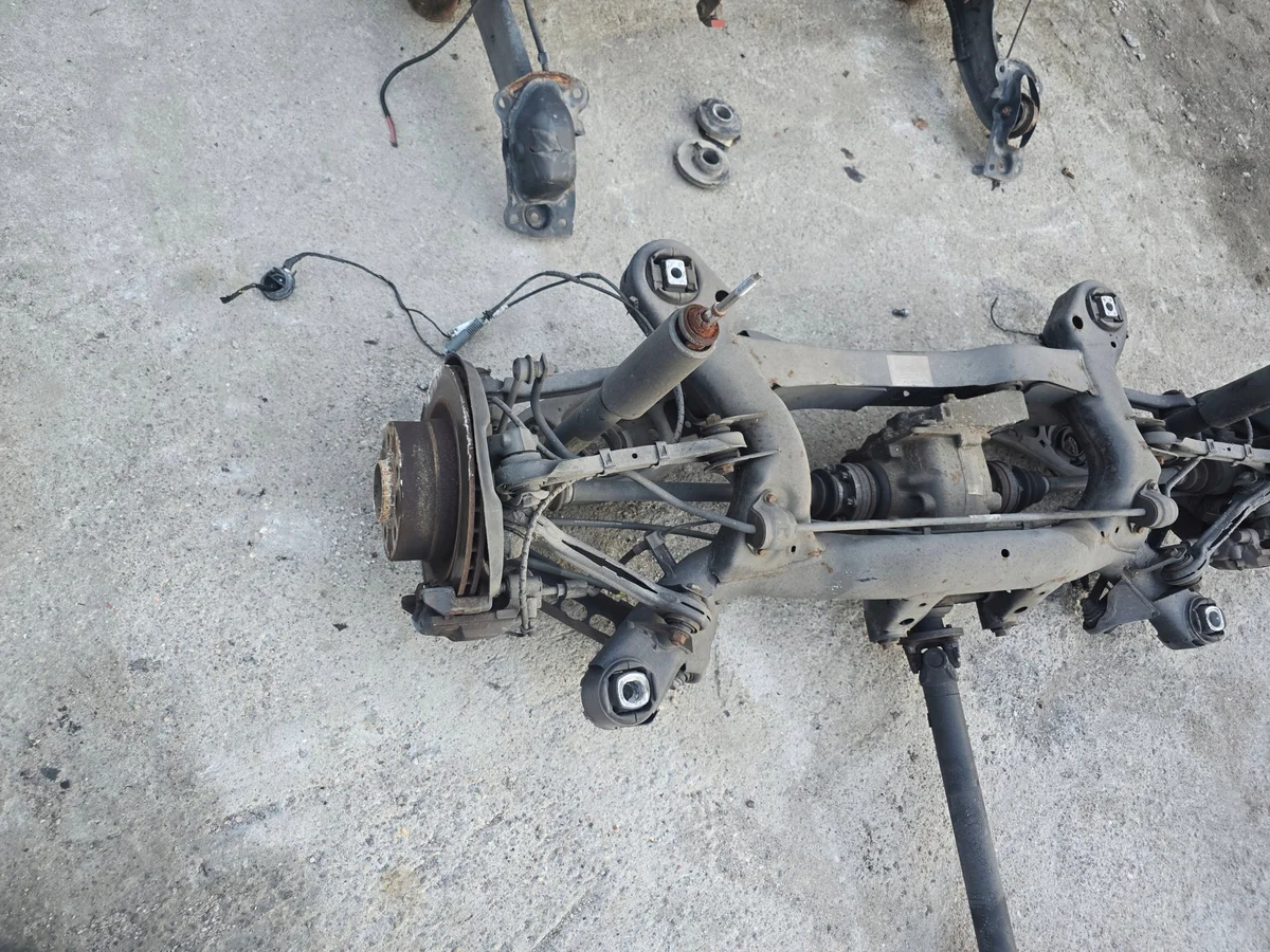 Achterwielophanging BMW E88 Differentieel 7524321 image 4