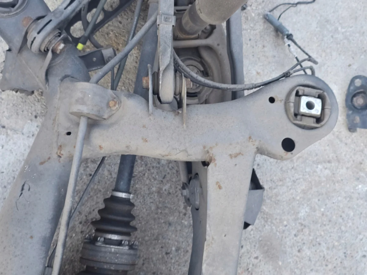 Achterwielophanging BMW E88 Differentieel 7524321 image 6