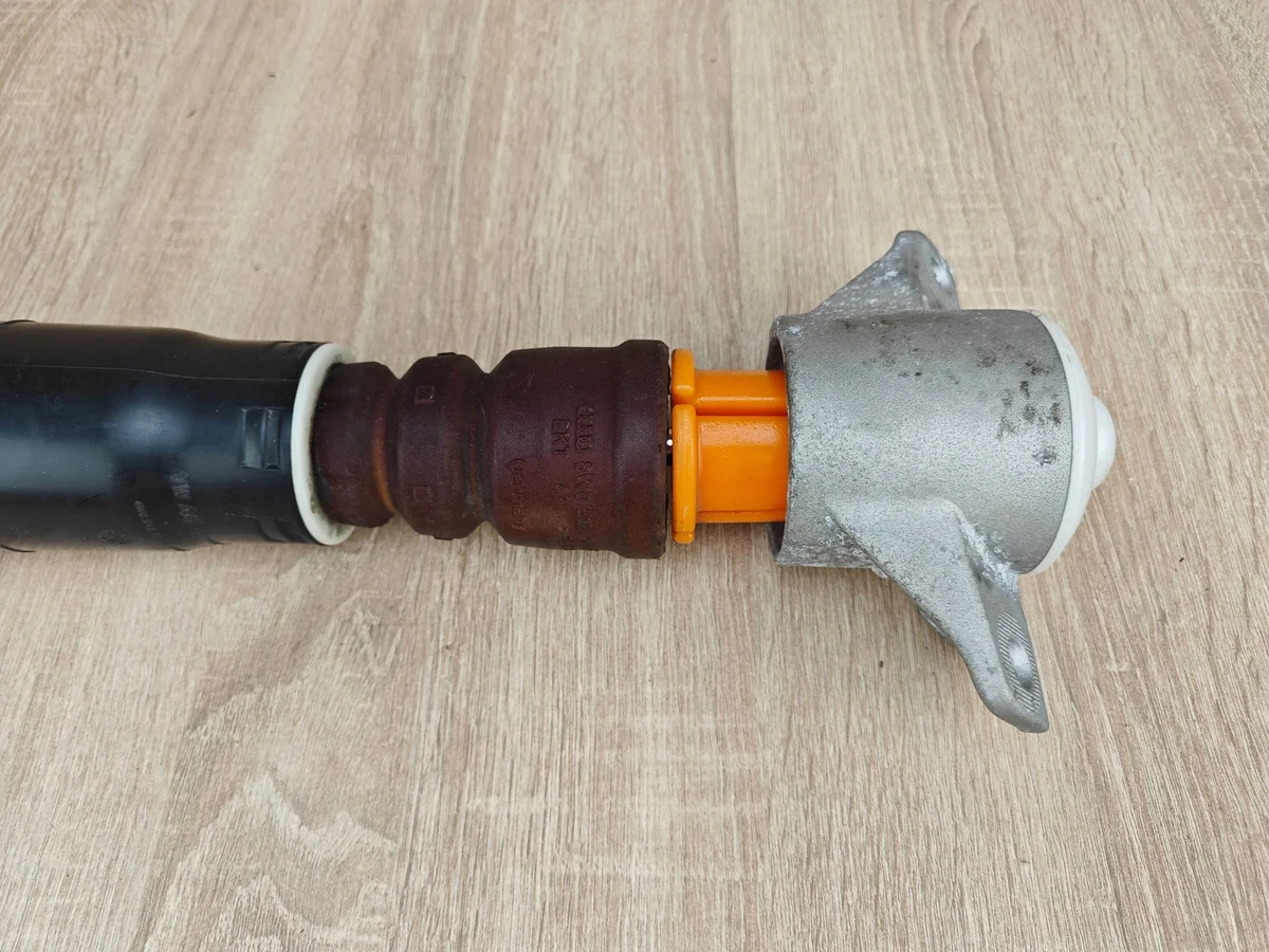 Dämpfer Hinten Audi A4 B9 2.0 TFSI image 3