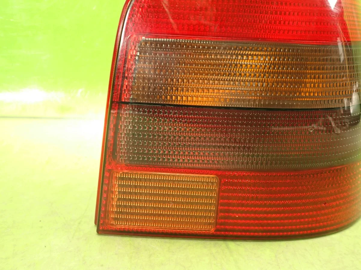 Rückleuchte rechts VW Golf IV 01r TYC 11-A253R image 3