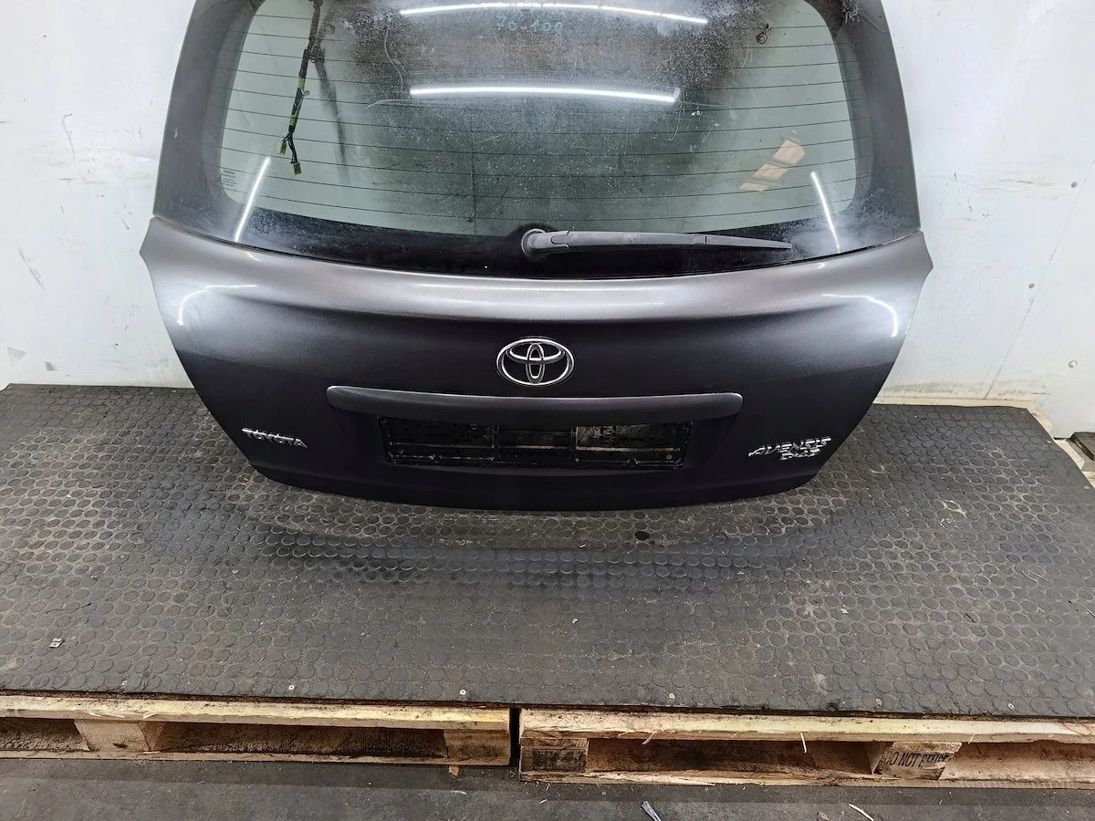 Heckklappe Toyota Avensis II T25 Kombi image 4