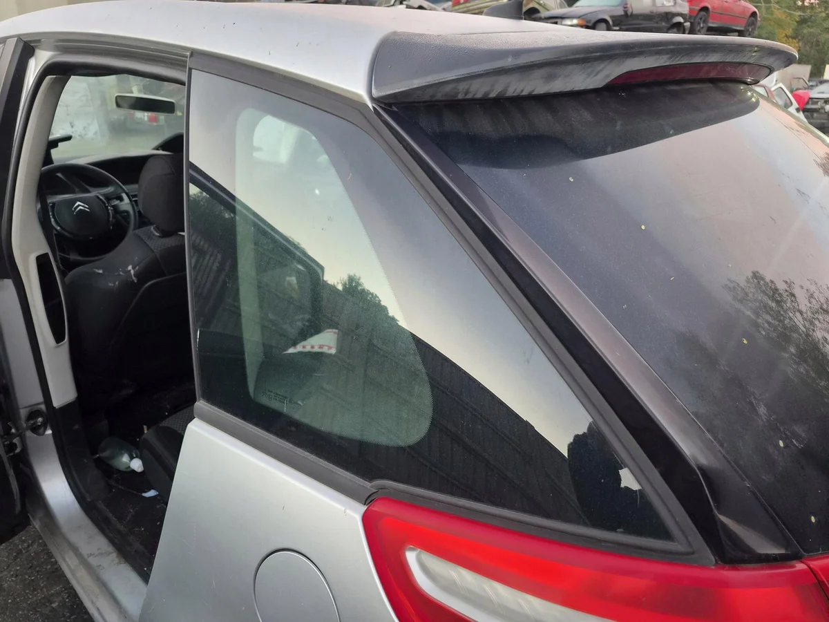 Citroen C4 Picasso I Side Body Glass Used