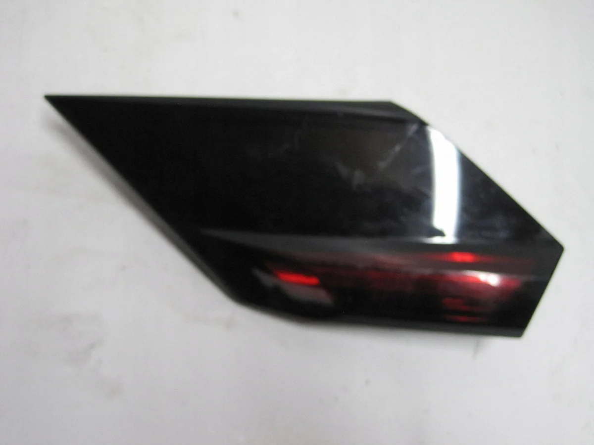 CITROEN C4 III LAMPE ARRIÈRE GAUCHE 9836327880