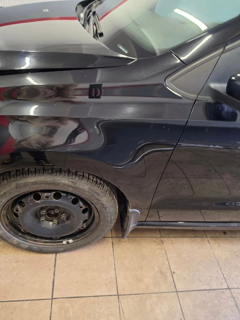 VW Polo 6R Front Left Fender Used image 3