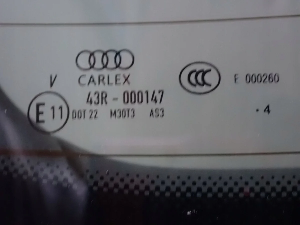 Bagklucka Audi A4 RS4 B9 Kombi med Kamera image 4