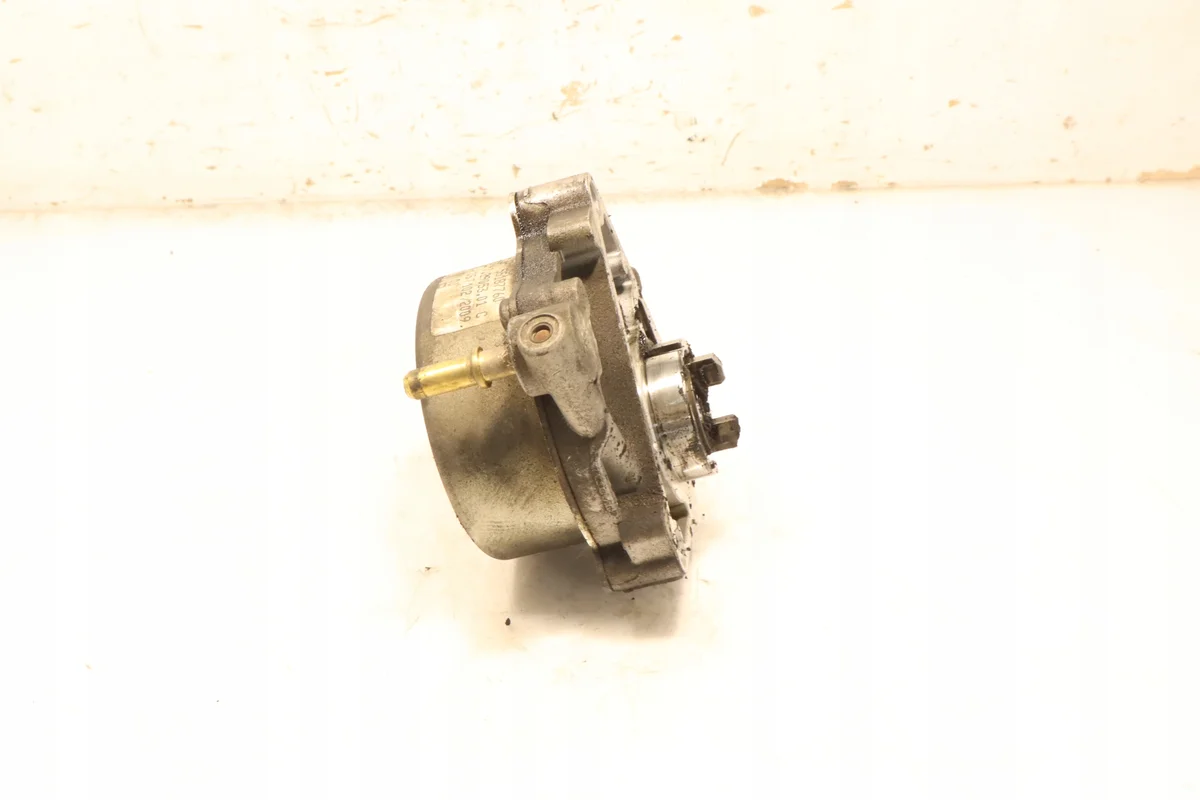 Pompe à vide Fiat Croma II 1.9JTD image 3