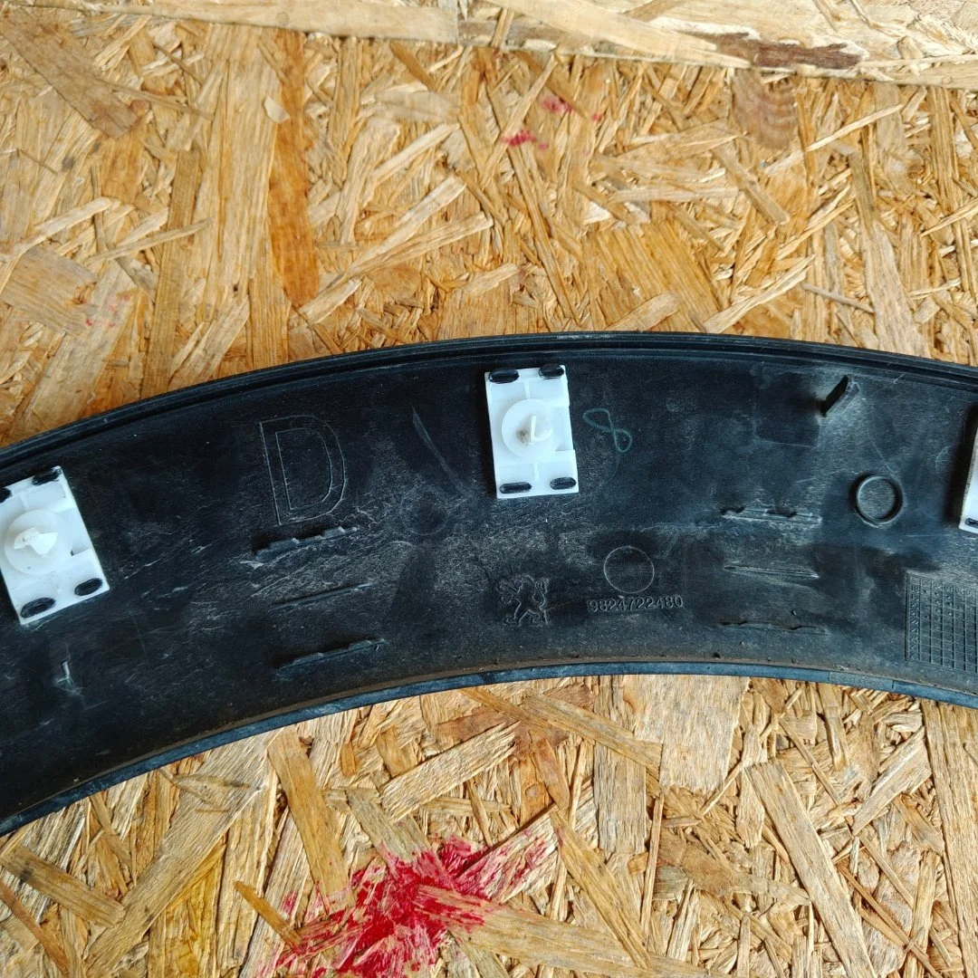 Radlaufverbreiterung hinten rechts Peugeot 208 II image 4