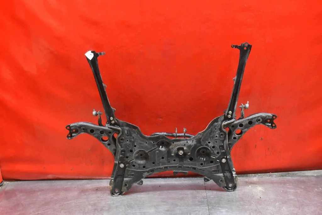 Berço Toyota Corolla E21 1.8 Híbrido Usado image 6