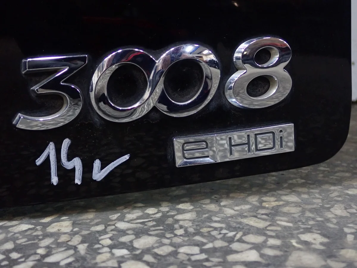 Heckklappe Peugeot 3008 14R gebraucht image 3