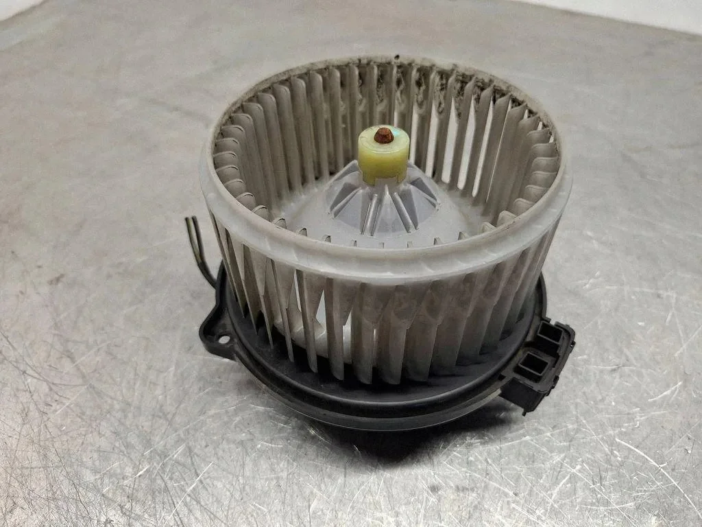 Subaru 272700-0222 Ventola Abitacolo Usata