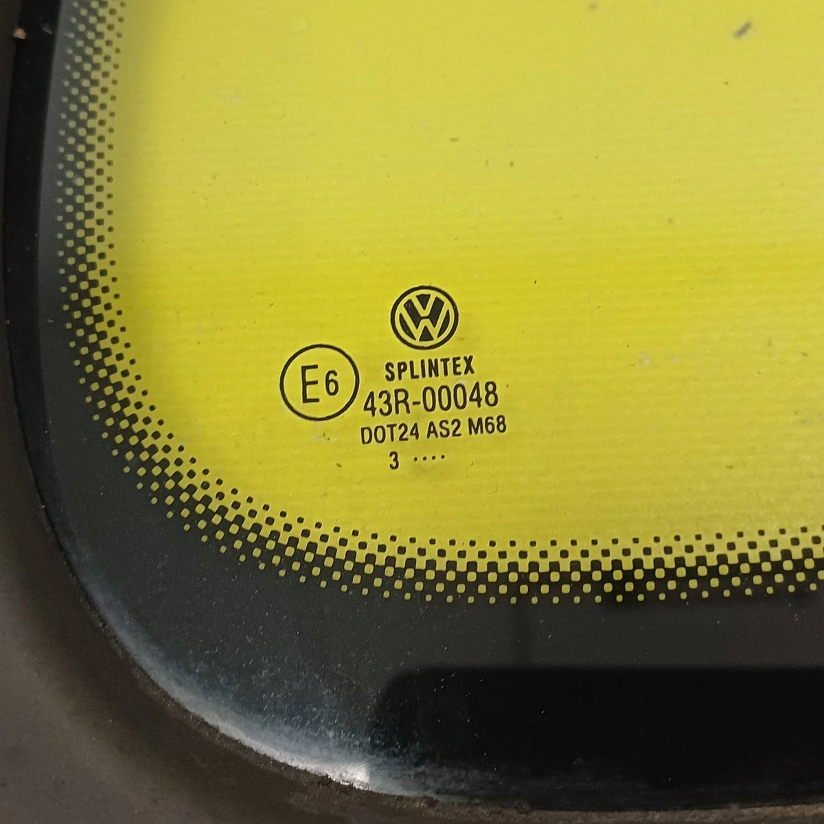 Vidro Traseiro Direito VW Touran Usado image 3