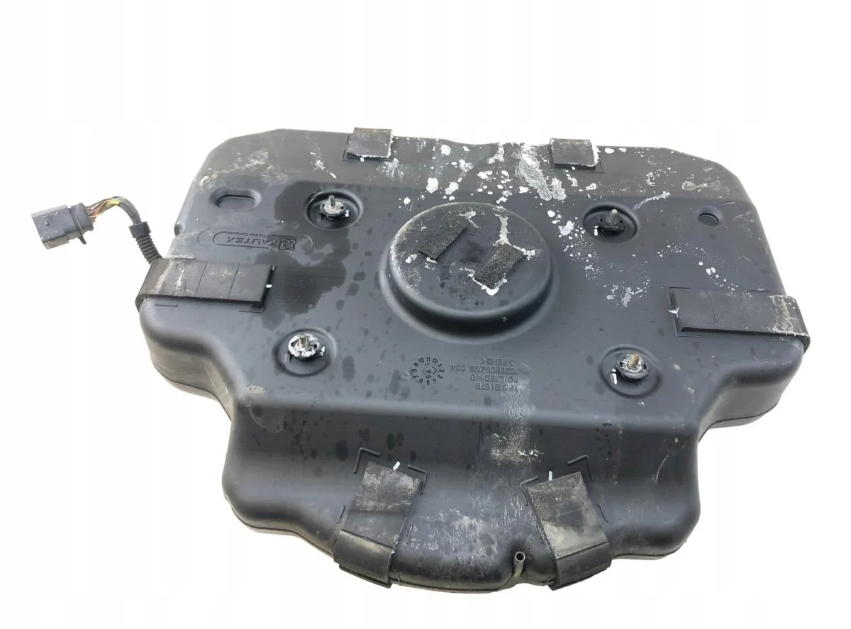 Porsche Cayenne (92A) AdBlue Tank image 4