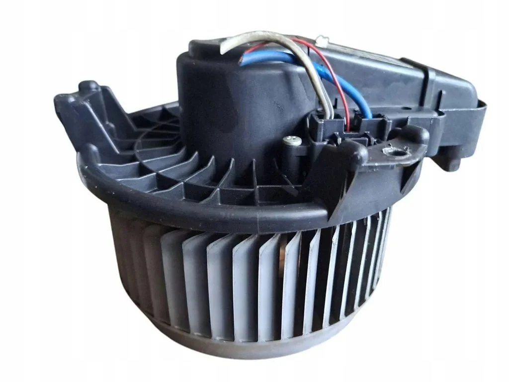 Gebläsemotor Toyota Auris E15 2.2L Diesel image 4