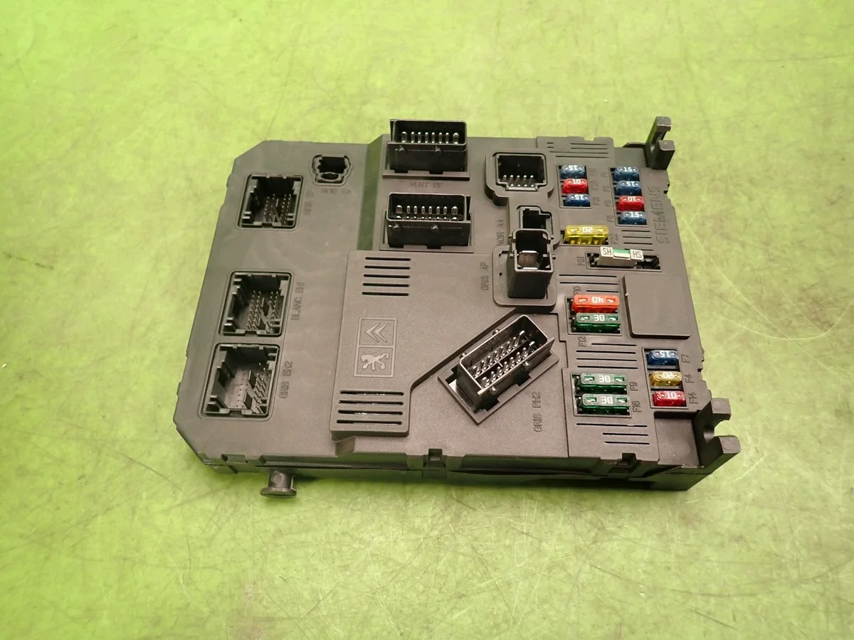 BSI Module Peugeot 206 Lift 9649627880