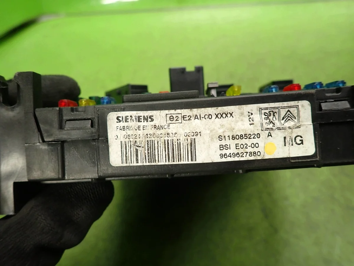 Steuergerät BSI Peugeot 206 Lift 9649627880 image 3