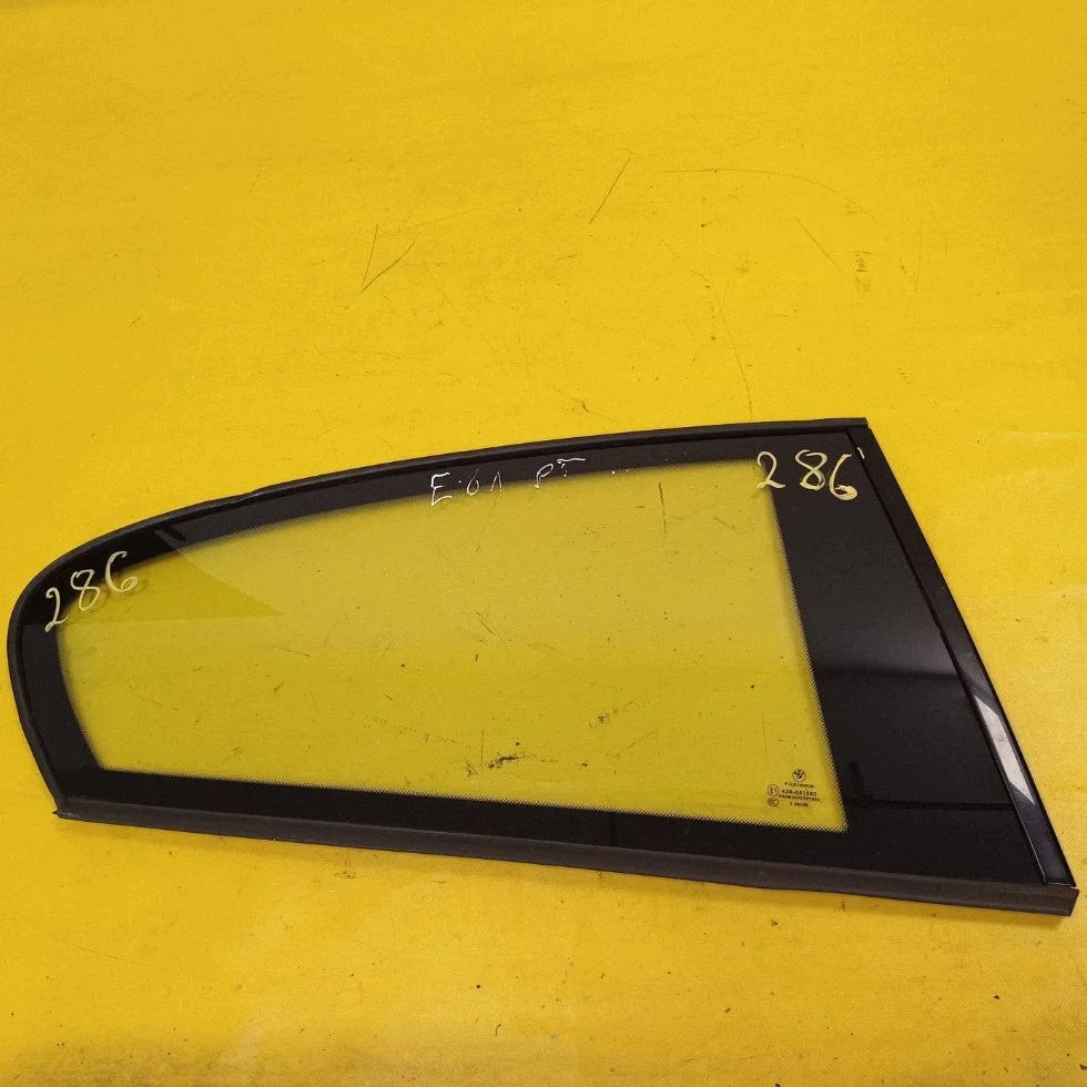 Vitrage arrière droit BMW 1 E81 DRC128300