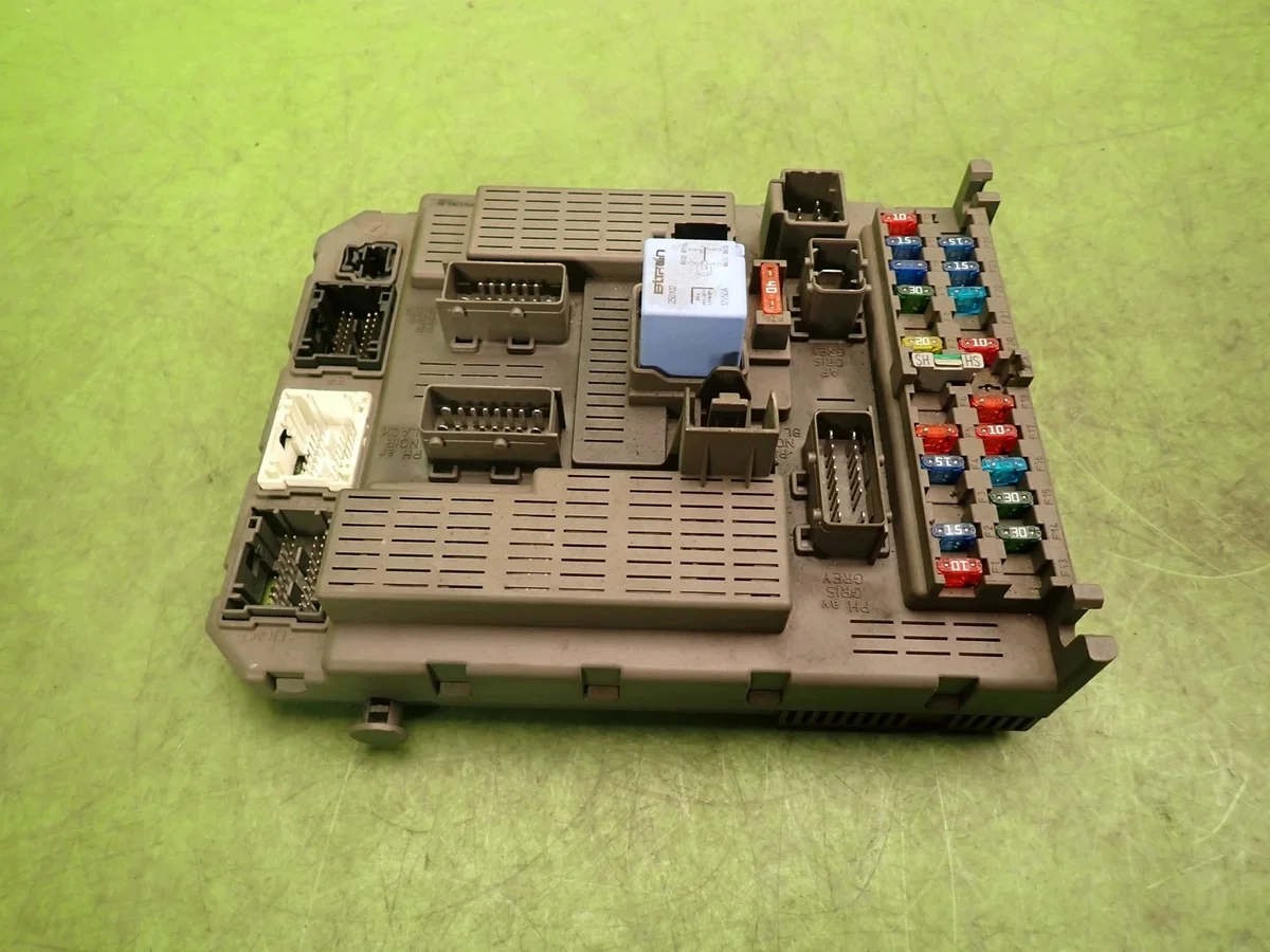Module BSI Citroen C5 I 9645352980 T04-00
