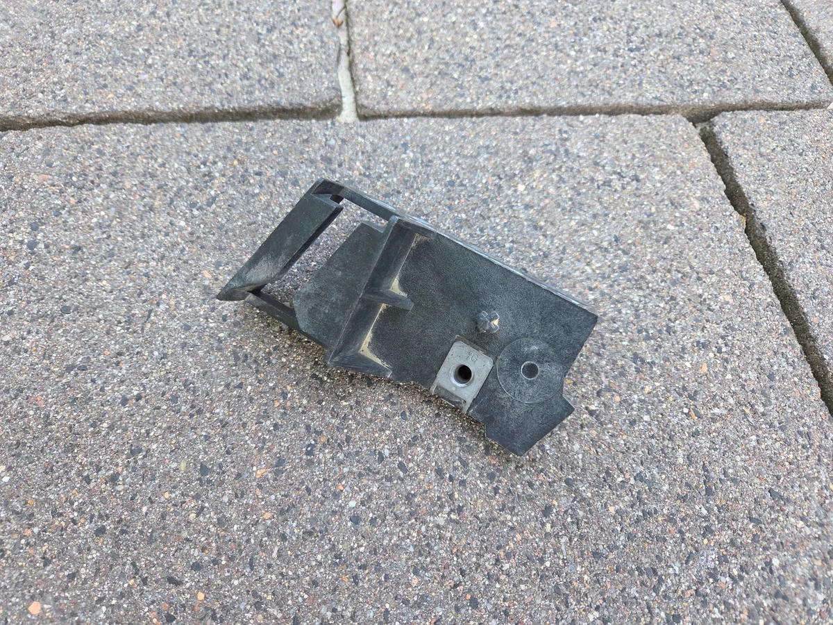 Fäste för stötfångare Renault Espace V vänster fram image 5
