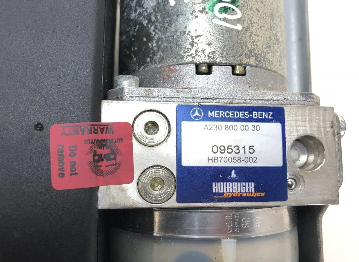 SL (R230) Verdeckmotor 2004 image 4