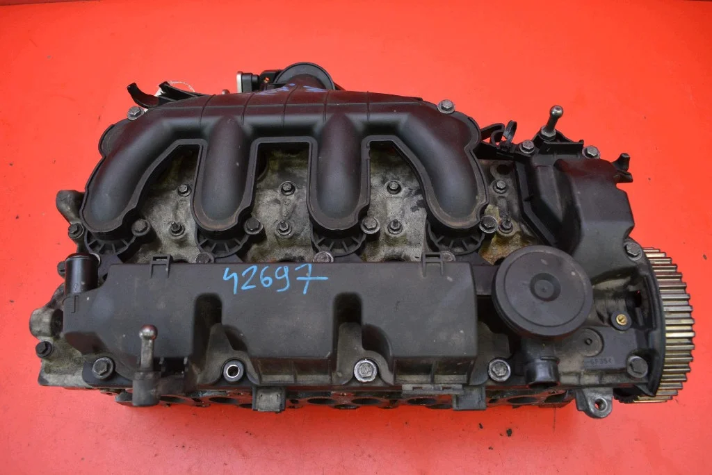 Cylinderhuvud 9641752610 Citroen C5 2.0 HDI