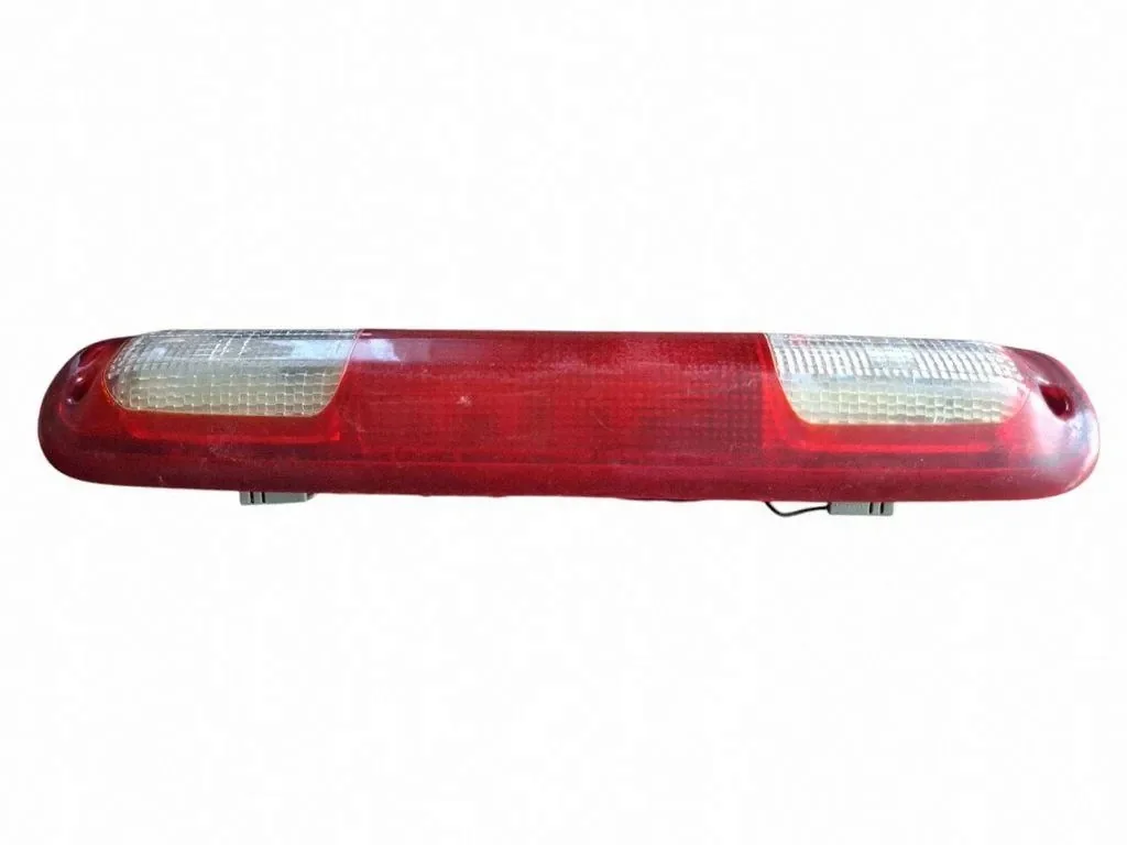 Luz de freno adicional CHEVROLET TAHOE (B2W)
