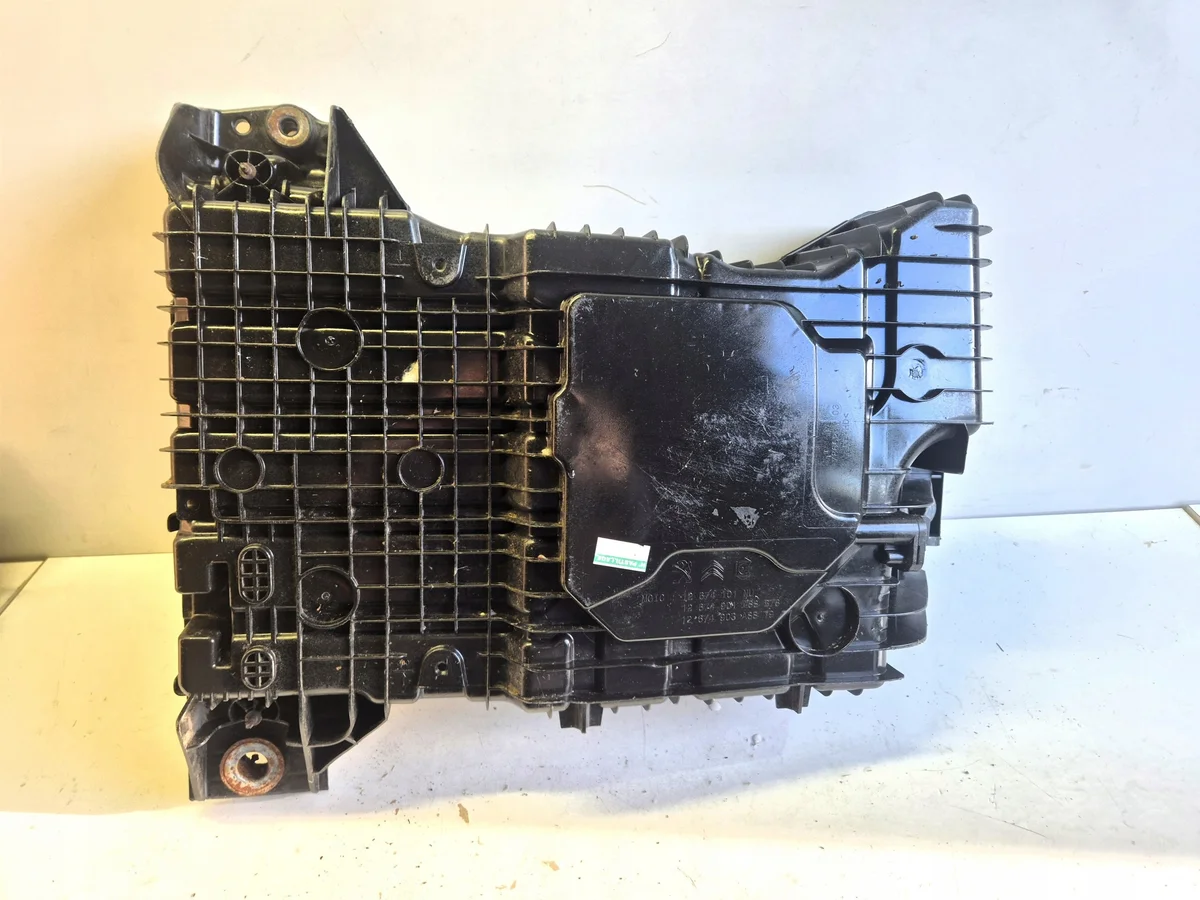 AdBlue Tank Peugeot C4 Picasso B78 image 3
