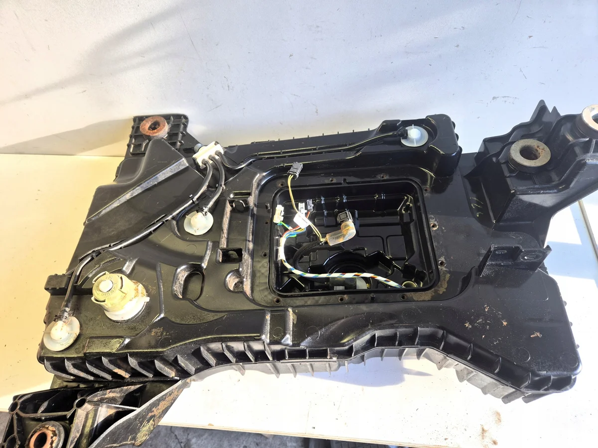 AdBlue Tank Peugeot C4 Picasso B78 image 4