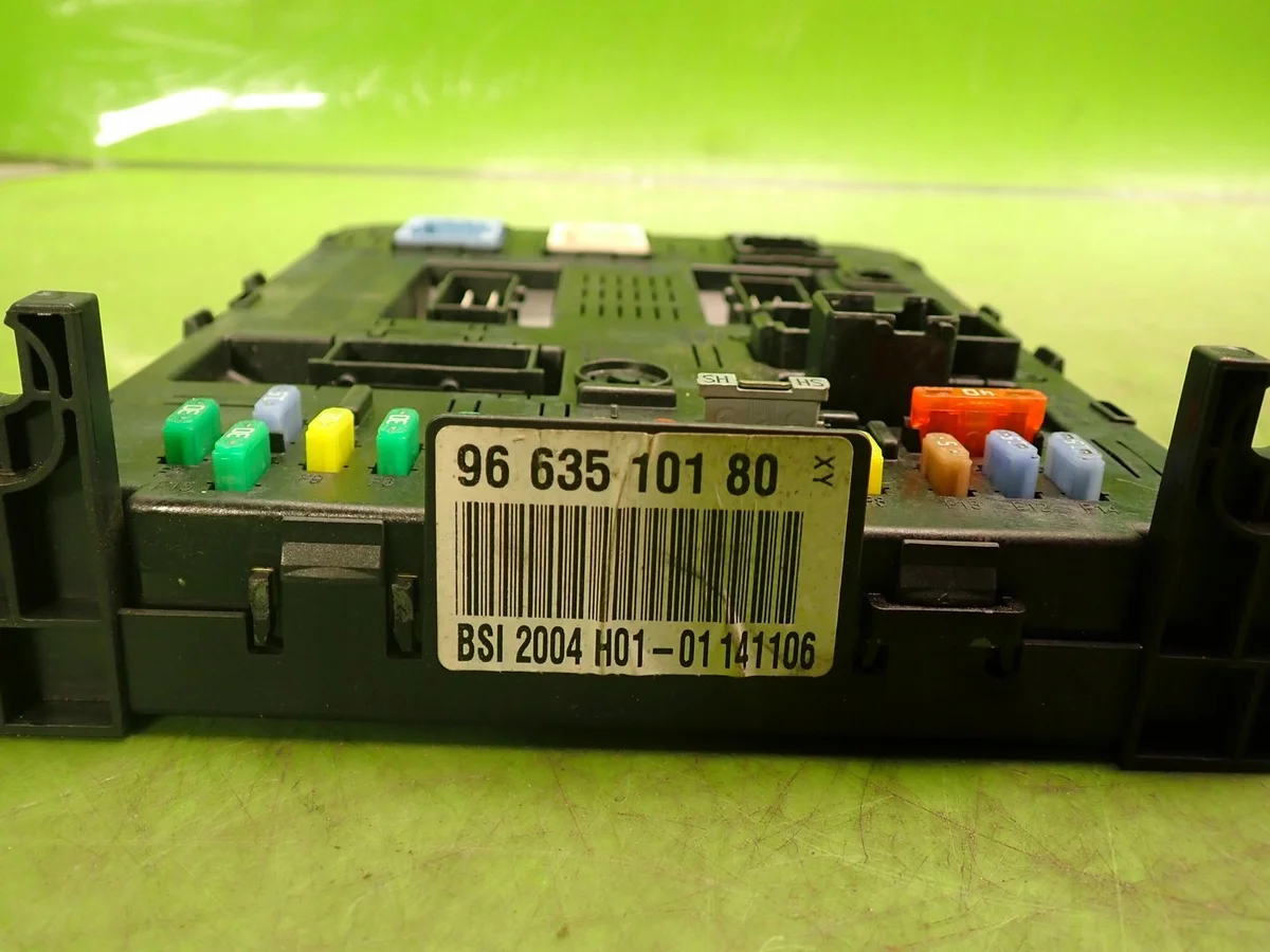Module BSI Citroen C4 Picasso 21676031-5B image 3