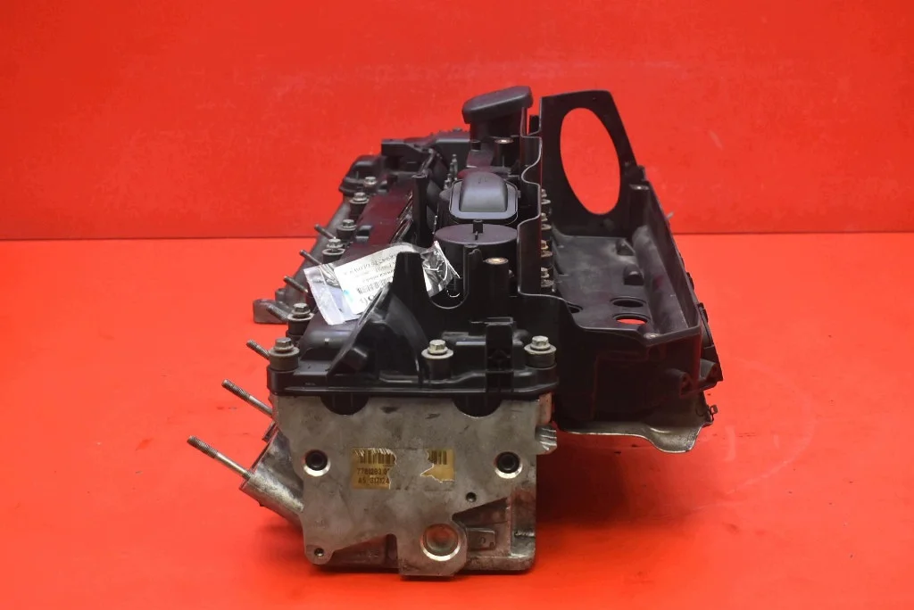 Cilinderkop BMW E60 E61 2.5 D 177 PK image 4