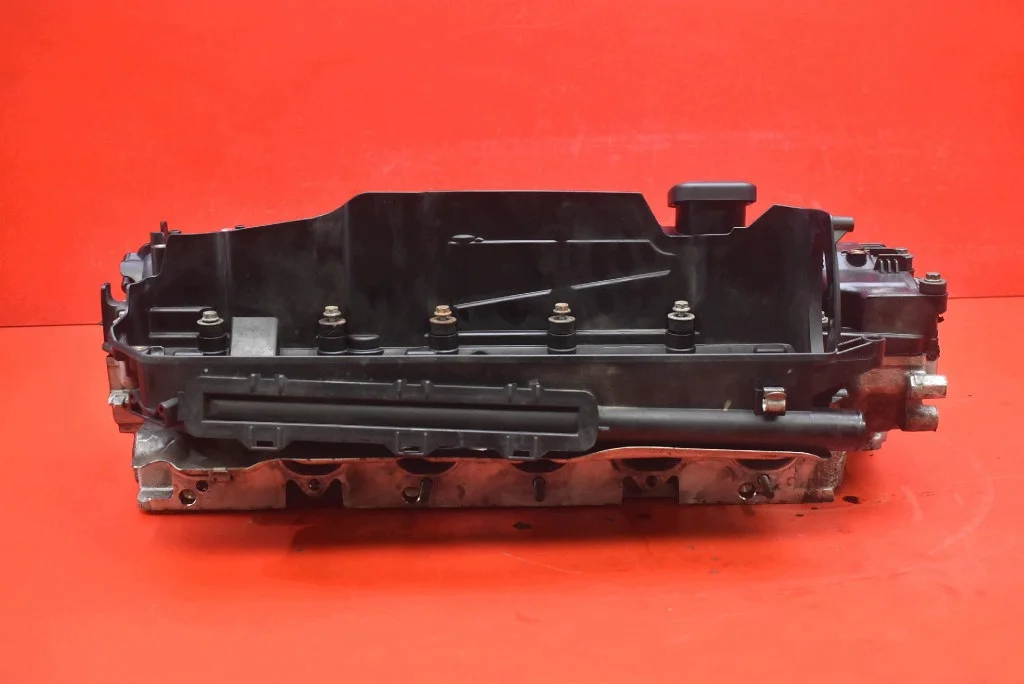 Cilinderkop BMW E60 E61 2.5 D 177 PK image 5
