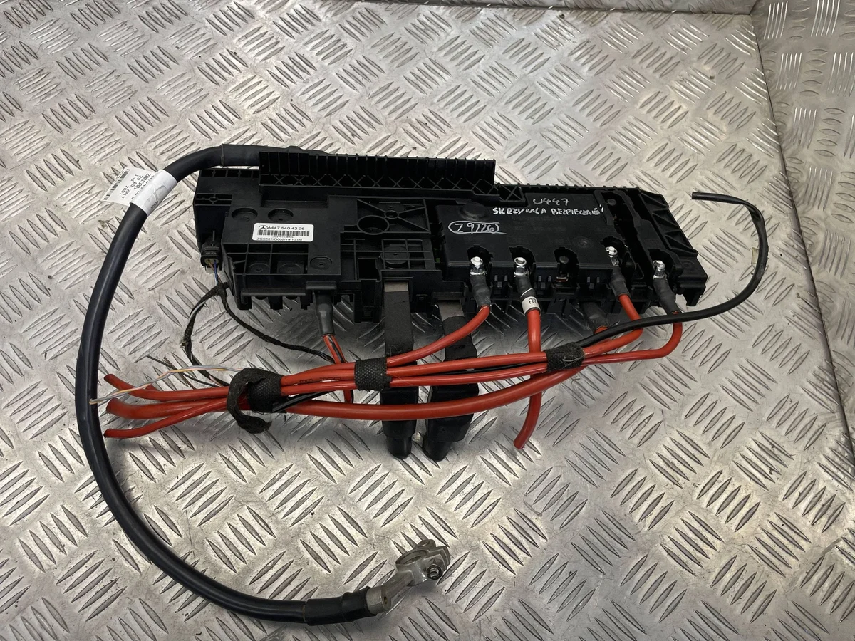 Sicherungskasten Mercedes Vito W447 A4475404326 image 3