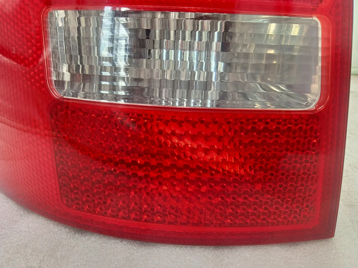 Audi A6 C5 Kombi Left Tail Light Used image 5