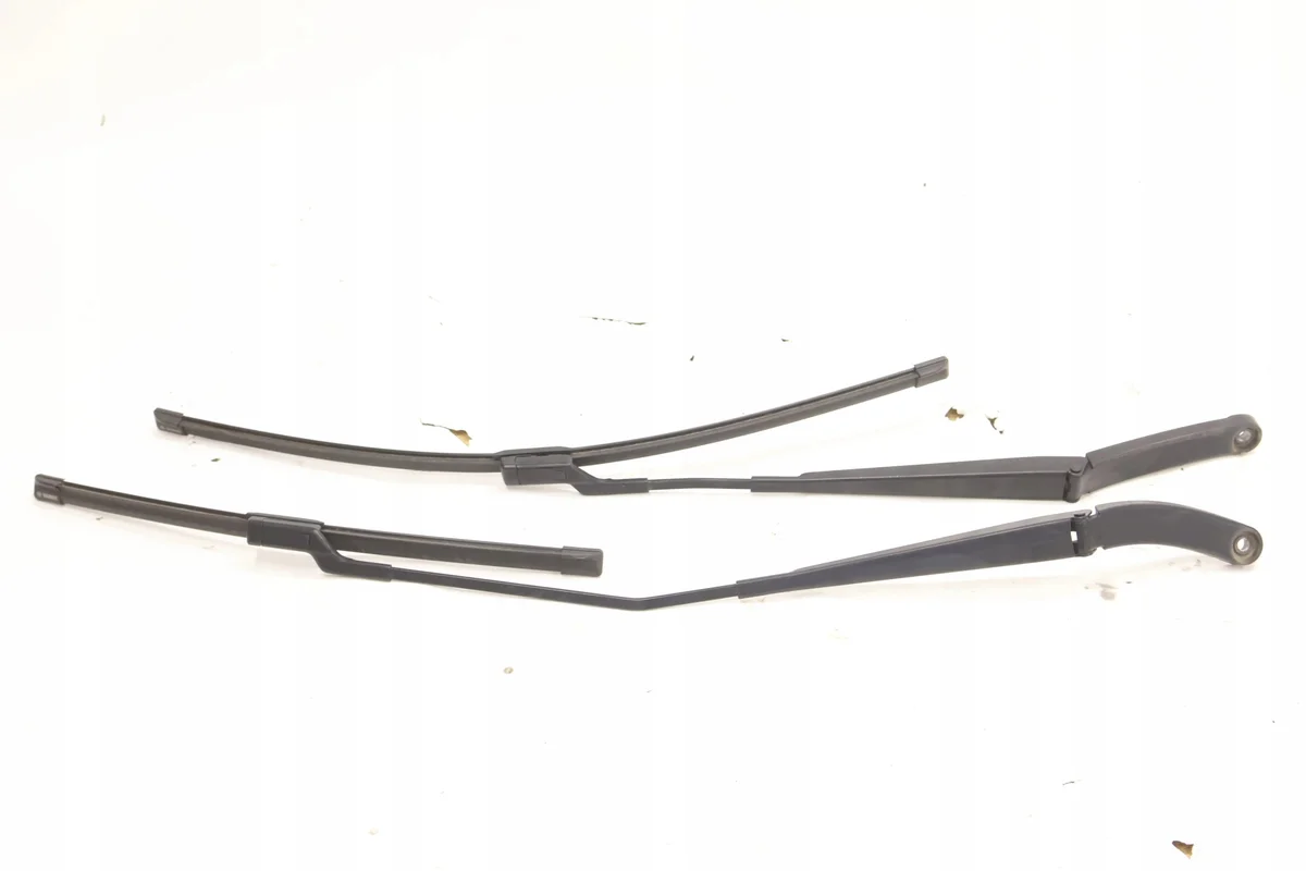 Brazo limpiaparabrisas VW Polo 2G1955409A