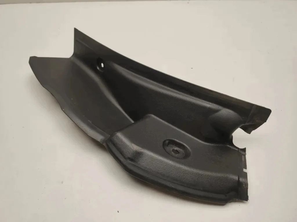 Mercedes M W166 Kofferbakbekleding A1666910208