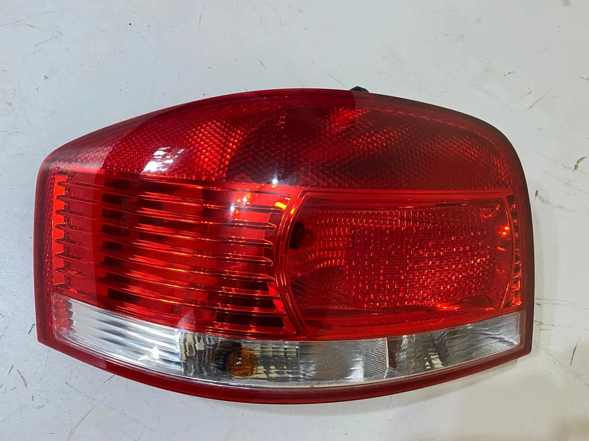 Lampada posteriore sinistra Audi A3 8P (03-08)
