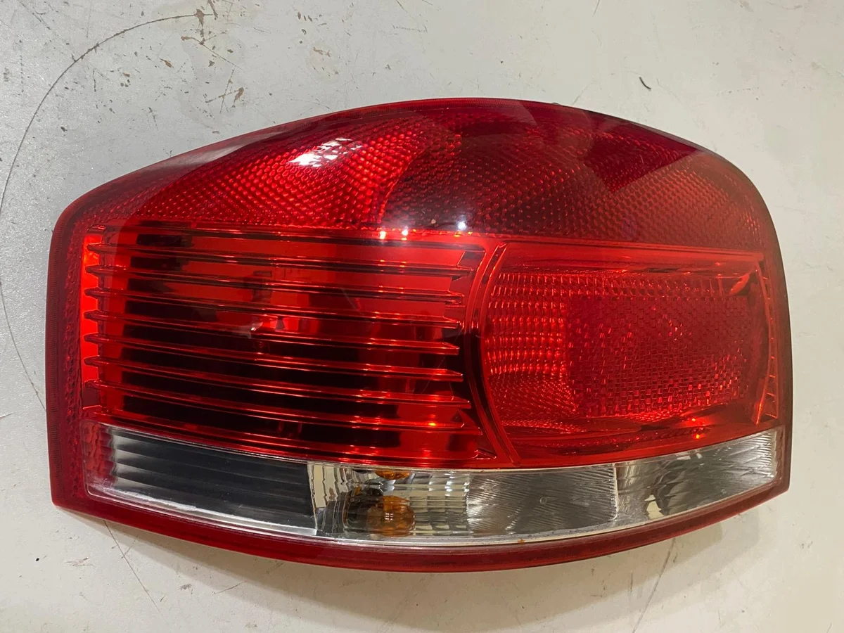 Audi A3 8P 03-08 Linker Achterlicht image 3