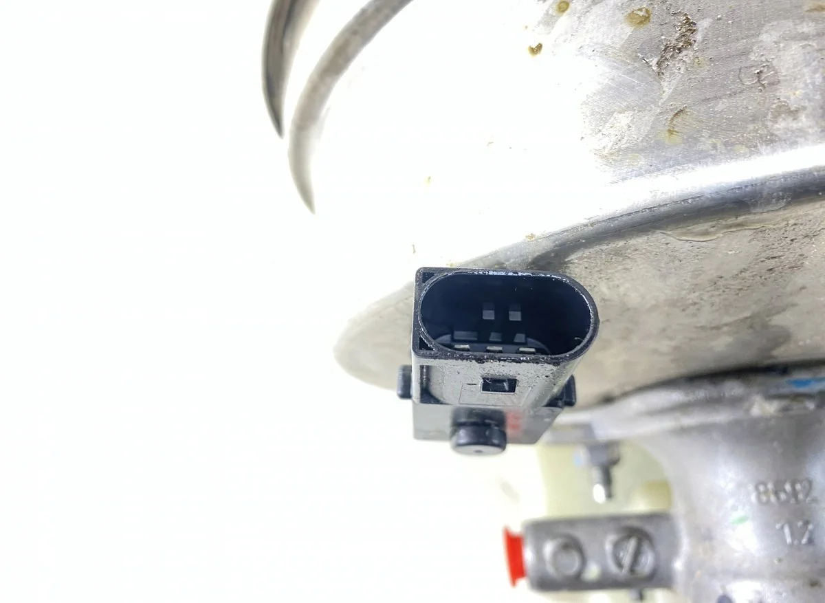 Mercedes GLE W292 Servomotor Rem A1664300201 image 4