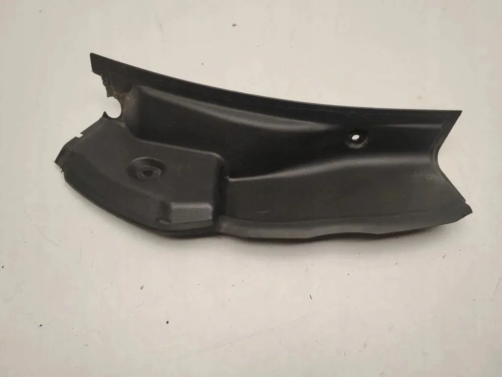 Acabamento Tampa Porta-Malas Mercedes-Benz M (W166)