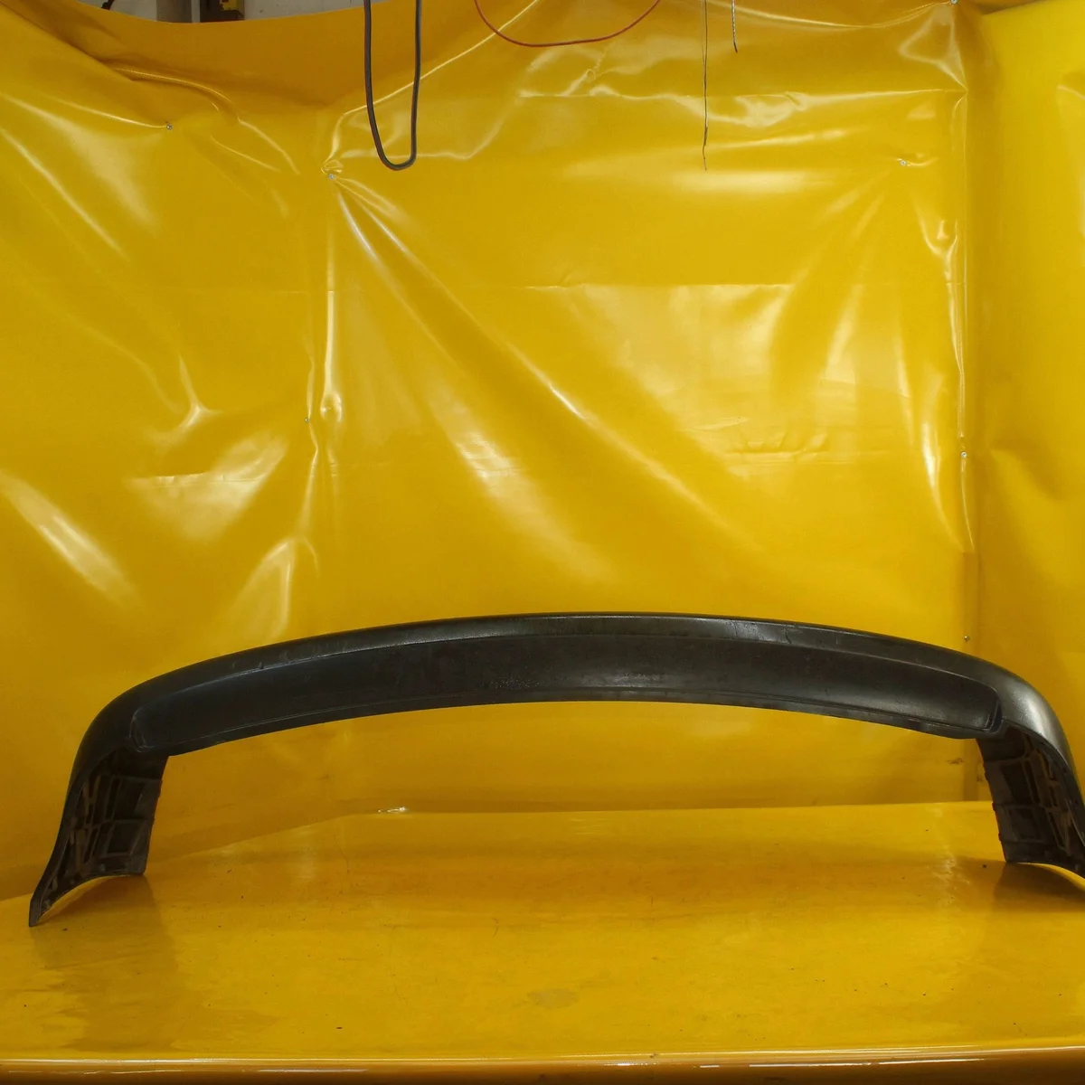 VW Caddy III Stoßstange Hinten 2K0807363F image 7