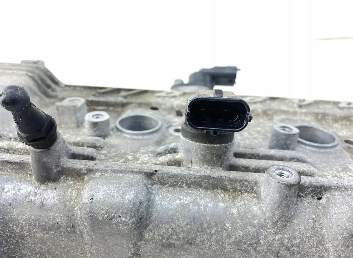 Maserati Valve Cover 857540 Used image 5