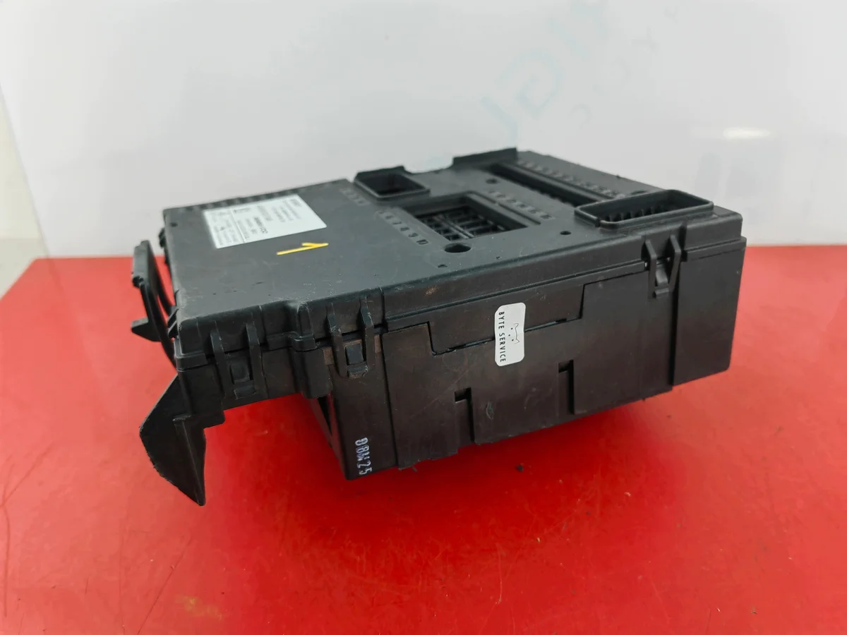 Mercedes-Benz W451 Sulakek. Moduuli A4515401550 image 3