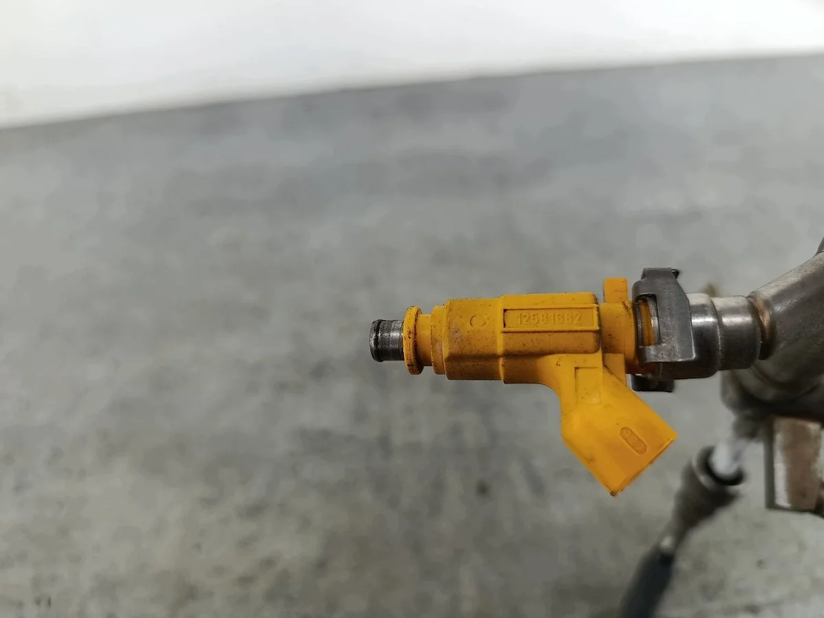 Injecteur essence Opel Signum BOSCH image 7
