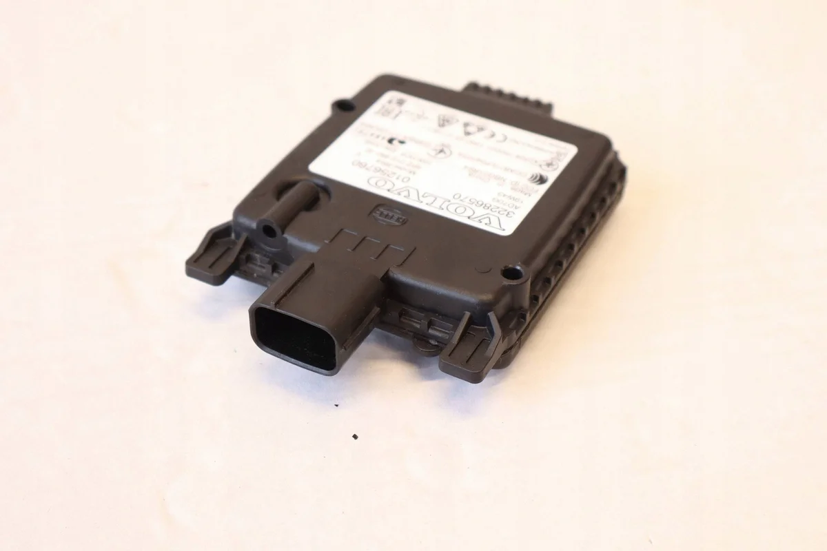 Radar Tempomat Volvo V60 II 2020 OE 32286570 image 3