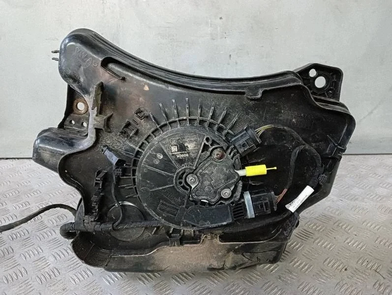 AdBlue tank Seat Leon IV / Golf image 7