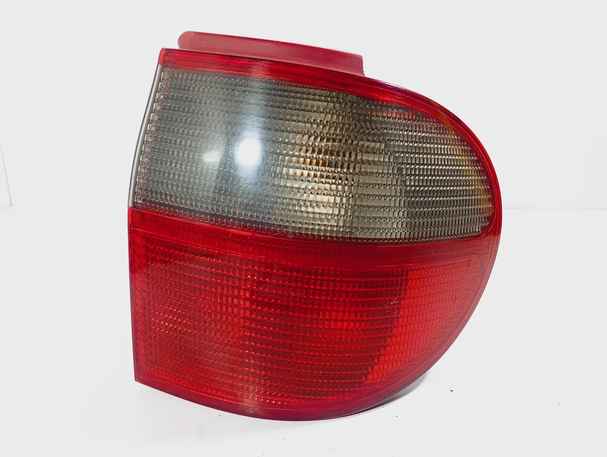 Takavalojen vasen osa Ford Galaxy I 95-06